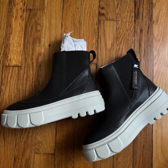 Sorel Shoes - Sorel Caribou™ X Boot Chelsea Waterproof Boots - size 8